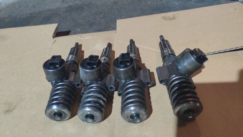Injectoare Wv cod motor BKD 2.0 Diesel