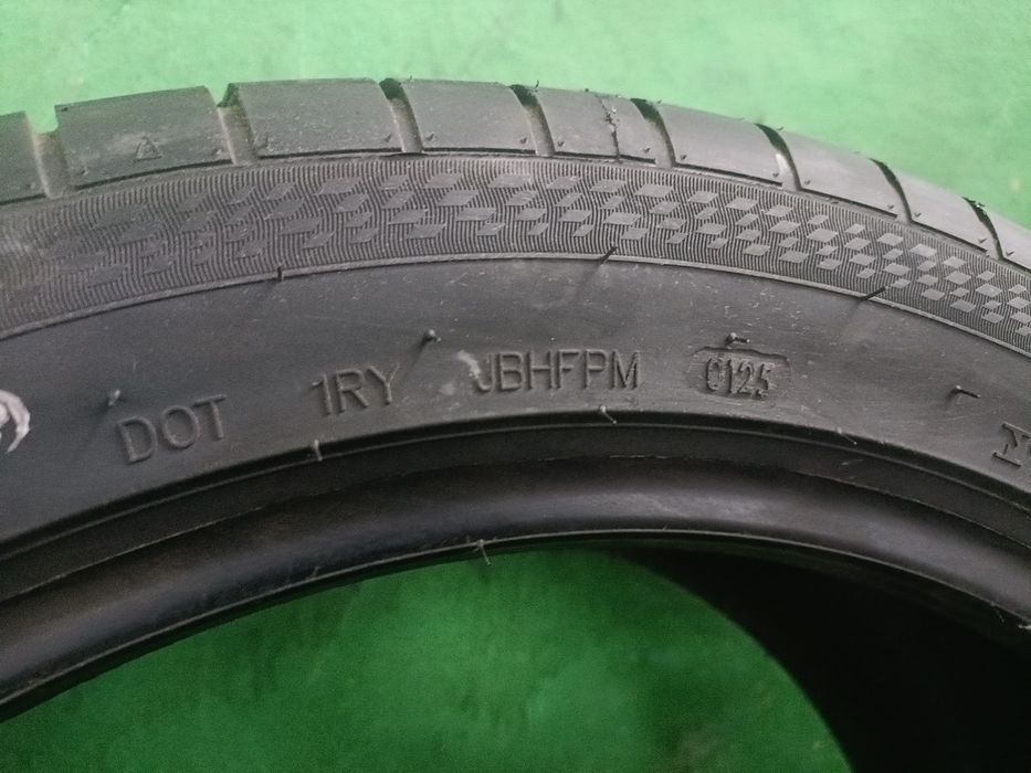 Шины новые 235/45 R18 Hifly