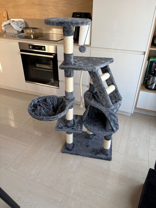 Котешко дърво kat tree