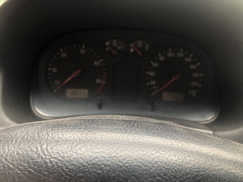VOLKSWAGEN Golf 2001 — imagine 5