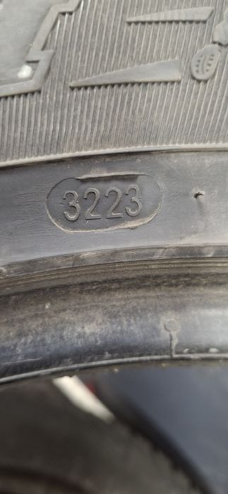 Продам резину 225 55 r17