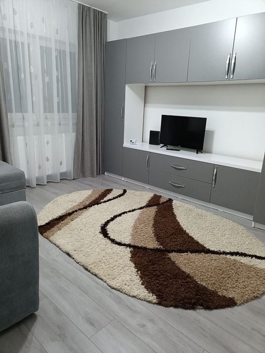 Inchiriez apartament cu o camera