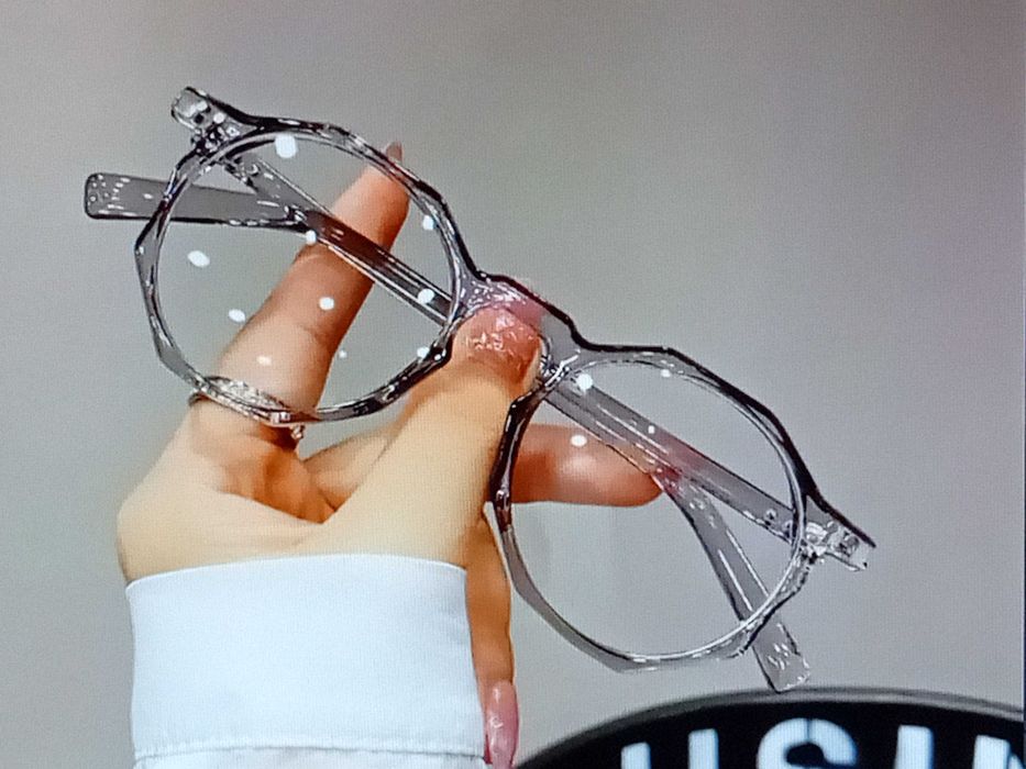 Нови рамки за очила