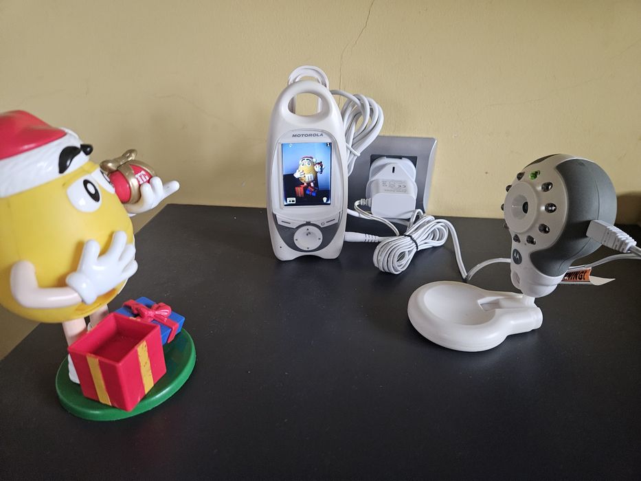 Видео Бебефон MOTOROLA MBP30