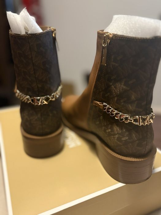 Боти Michael Kors