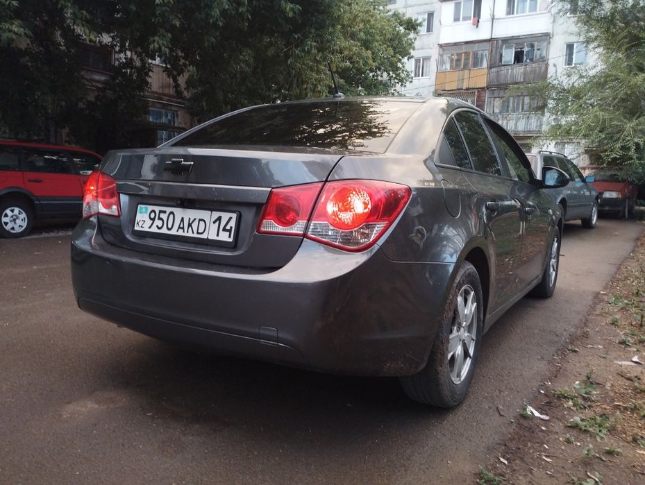 Продам Chevrolet Cruze