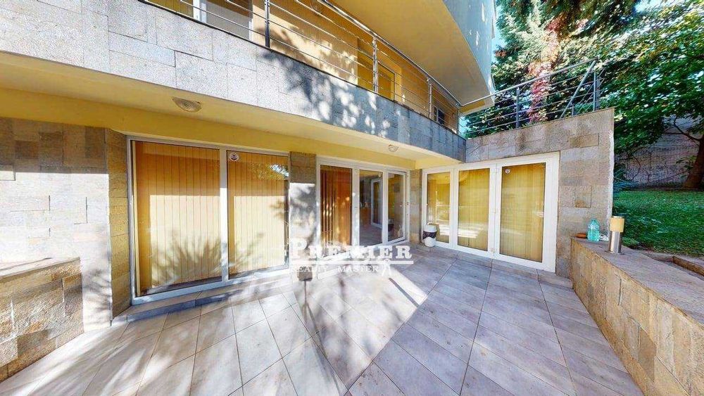 Продава се Къща в к.к. Слънчев бряг - 340 кв.м за 1343 €/кв.м - Снимка #1