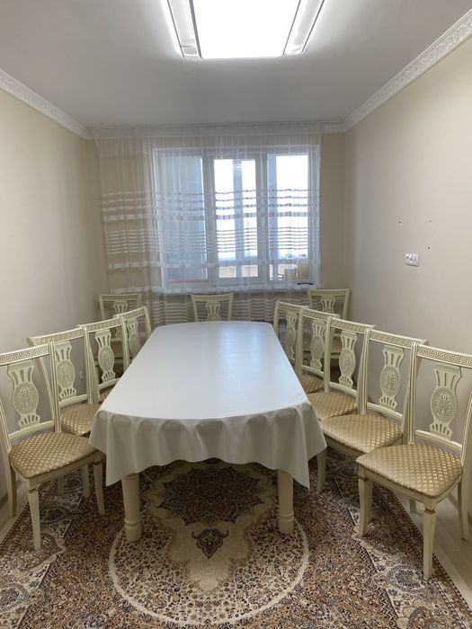 Продоются стулья