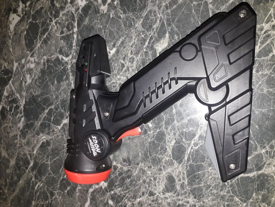 Дистанционно  air hogs - лазерно.