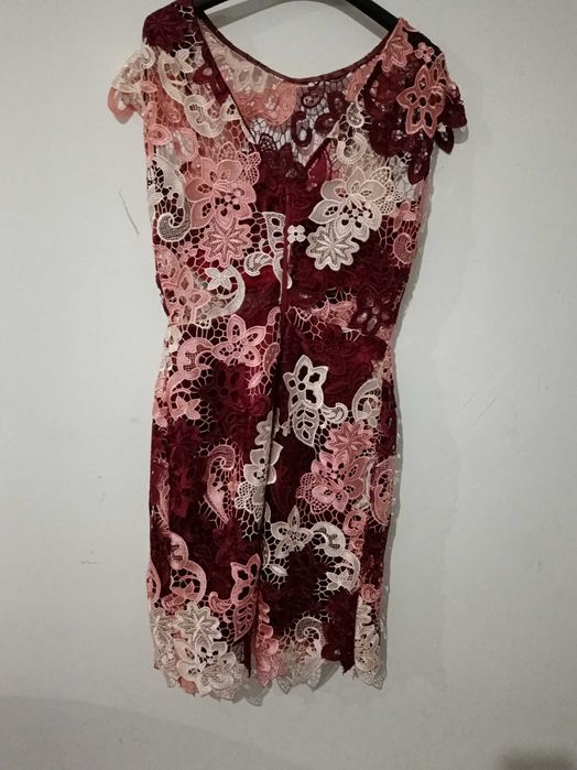 Дамски рокли направени за ателие в Италия с висококачествен материал