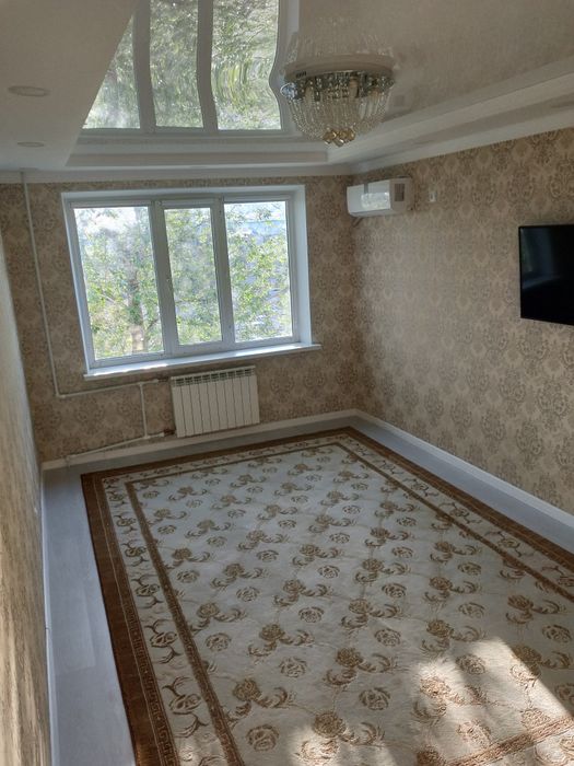 3 комн. квартира в 11 мкр-не