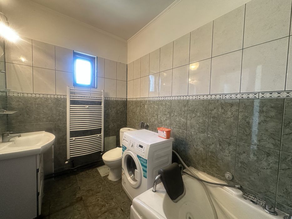 Casa 5 camere + curte 1500 mp - Tunari, Pipera