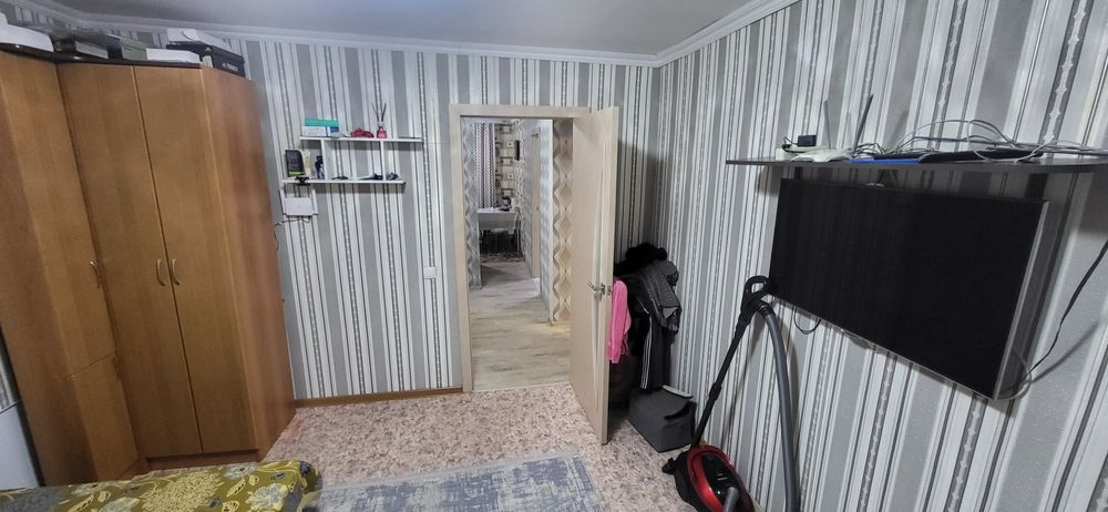 3 комн квартира на 15мкр