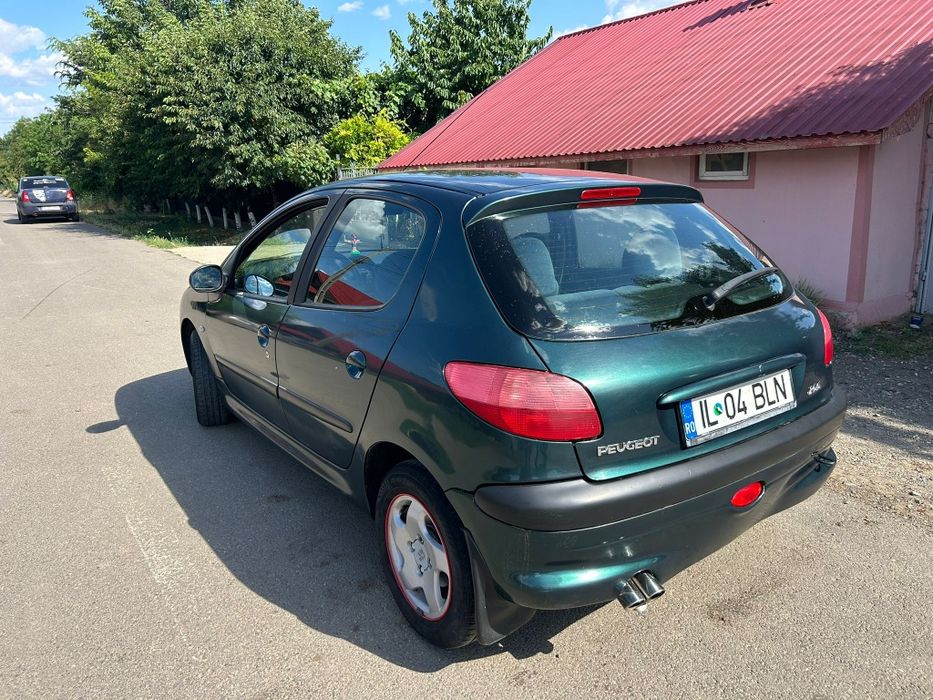 Vând  Peugeot 206  14 hdi
