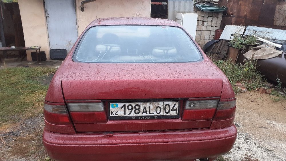 Продам  машину тойота