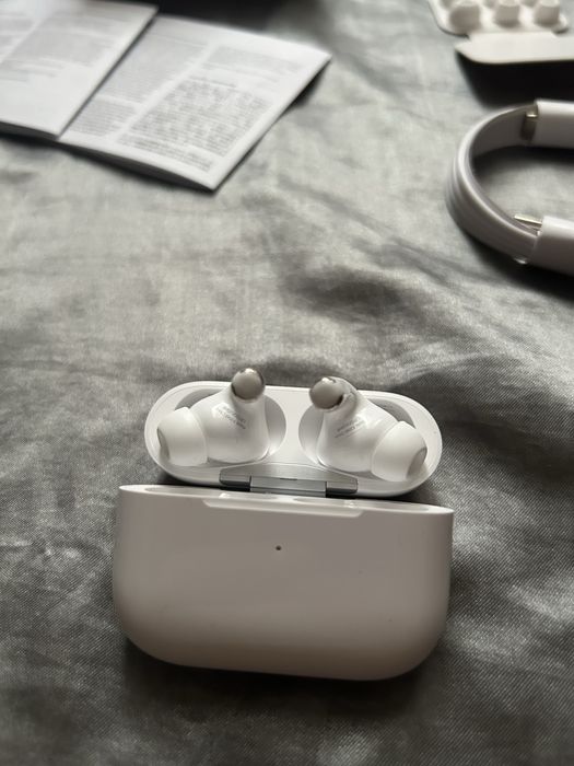 Vand AirPods Pro 2 - noi,sigilate