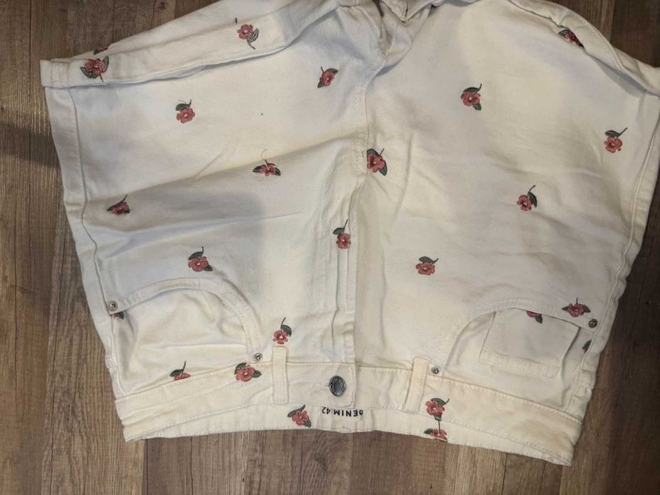 Продавам нови дрехи