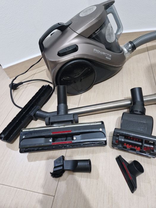 Aspirator fara sac Rowenta Compact Power Cyclonic Animal Care RO3786EA