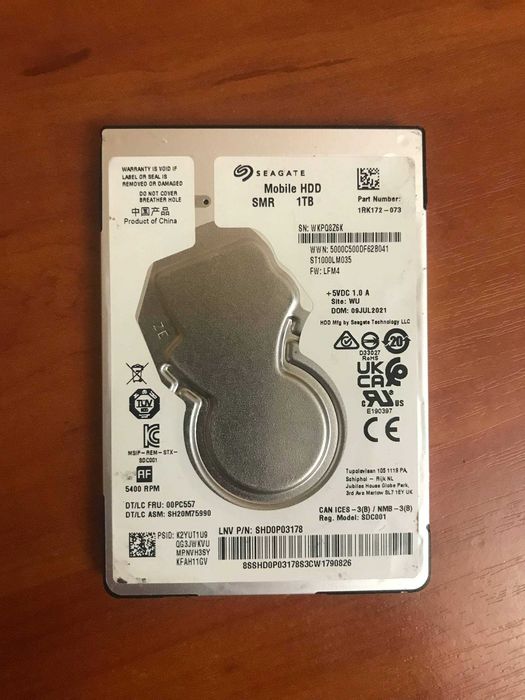 Жесткие диски  HDD SSD