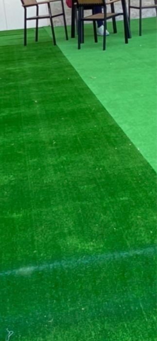 Mocheta tip gazon , trafic greu.3 bucati 7 metri /4 latime.250 lei buc