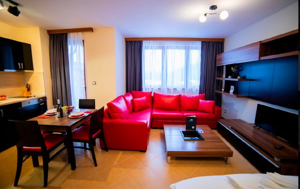 Дава се под наем Едностаен апартамент в Разлог - 50 кв.м за 6295.95 € - Снимка #1