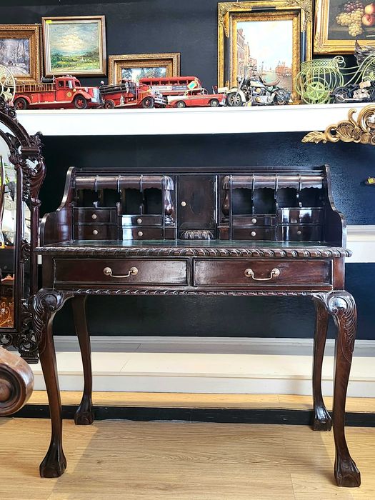 Писалище - Чипъндейл