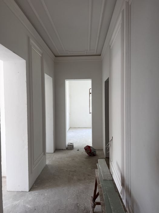 Сотилади.2 каватли.Сувни бўйида 75% битган ремонт