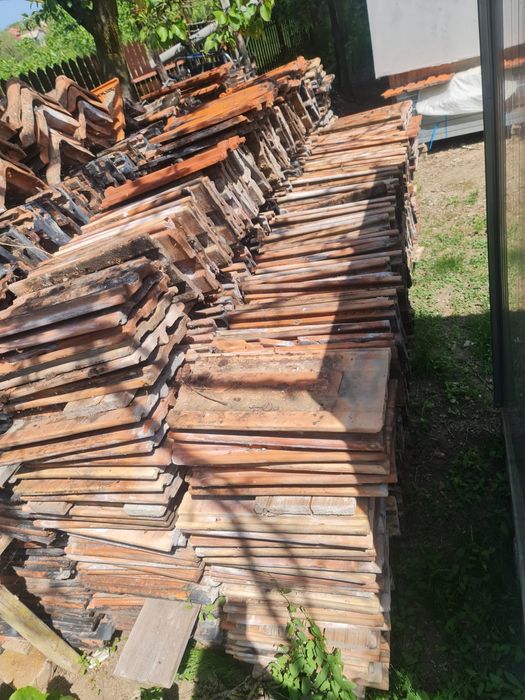 Tigla veche (cu un cioc de prindere)