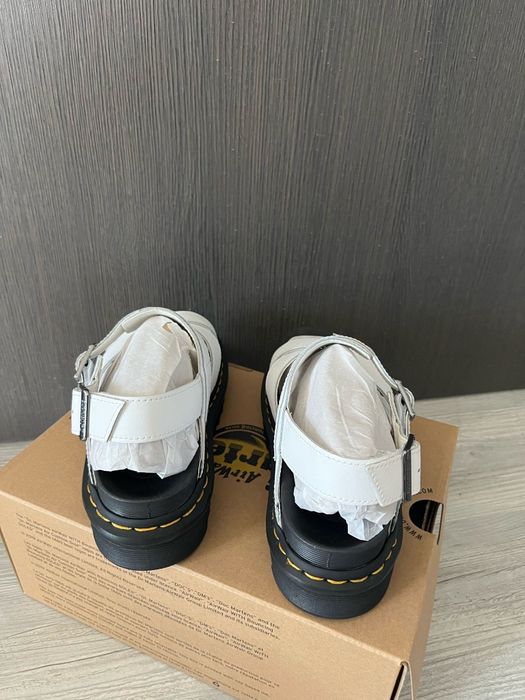 Sandale Dr. Martens Voss II