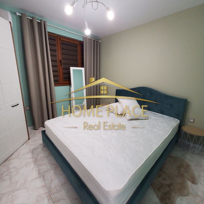 Дава се под наем Тристаен апартамент в Варна, Гръцка махала - 70 кв.м за 765 € - Снимка #2