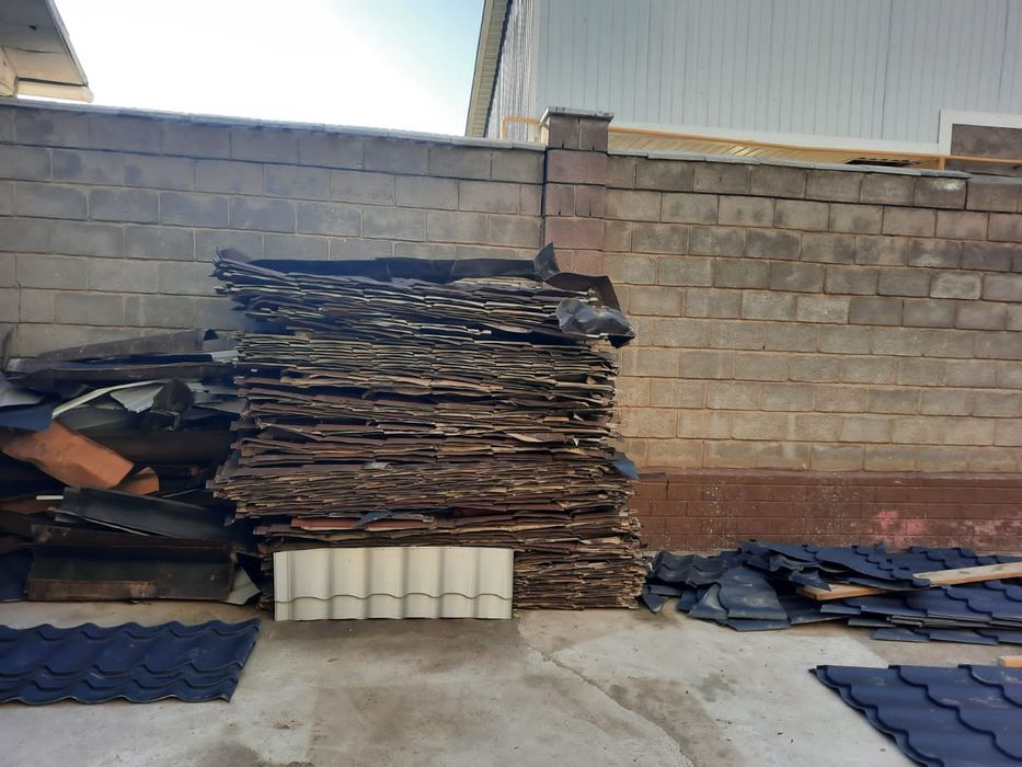 Продам б/у металл черепица на 400м2