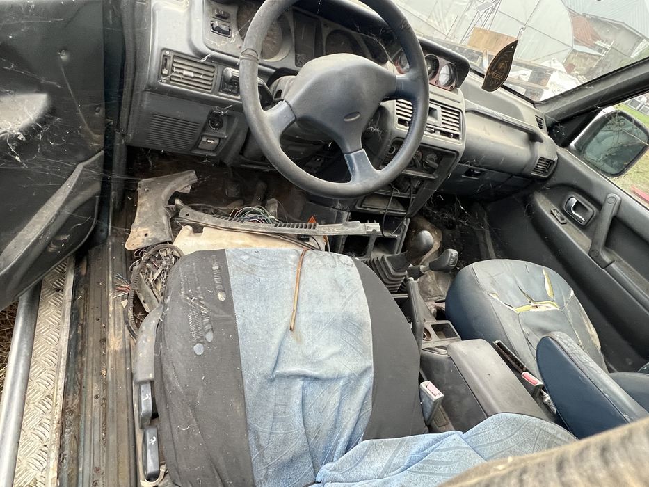 Dezmembrari pajero
