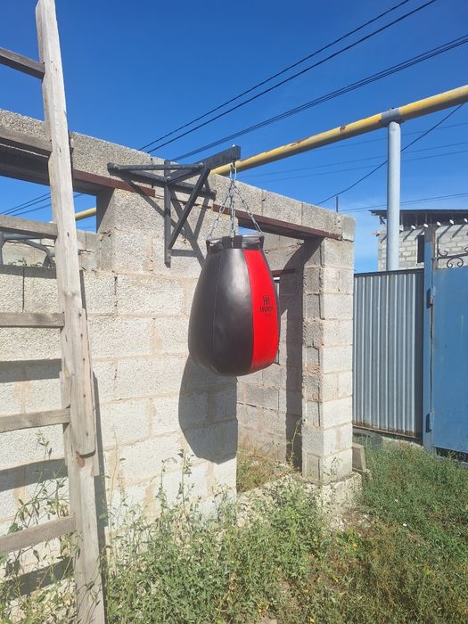 Продам грушу боксерскую