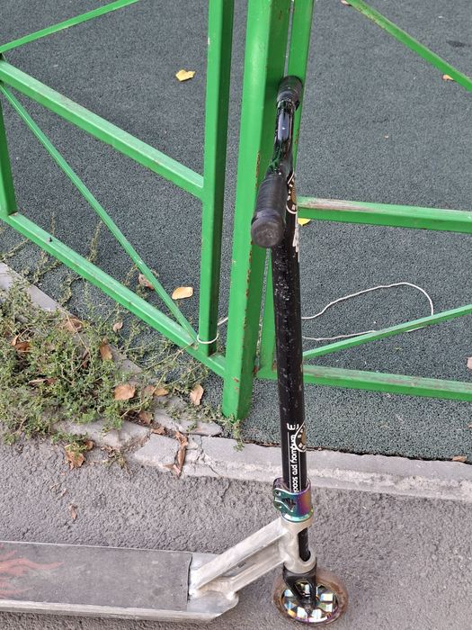 Продам трюковой самокат