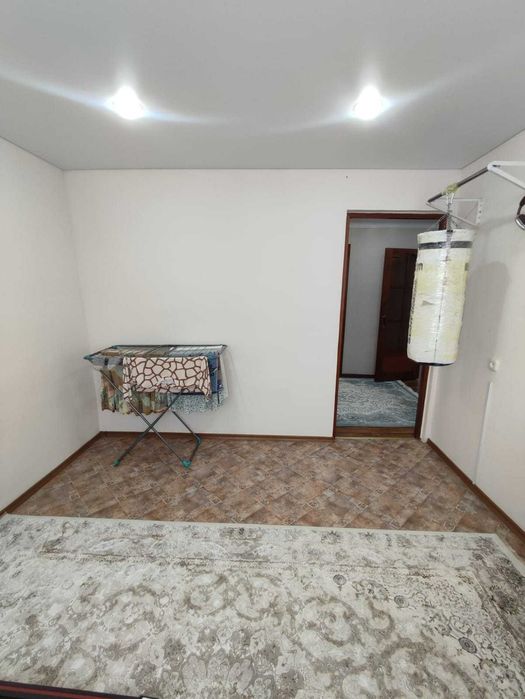 продается 4 комнатная квартира