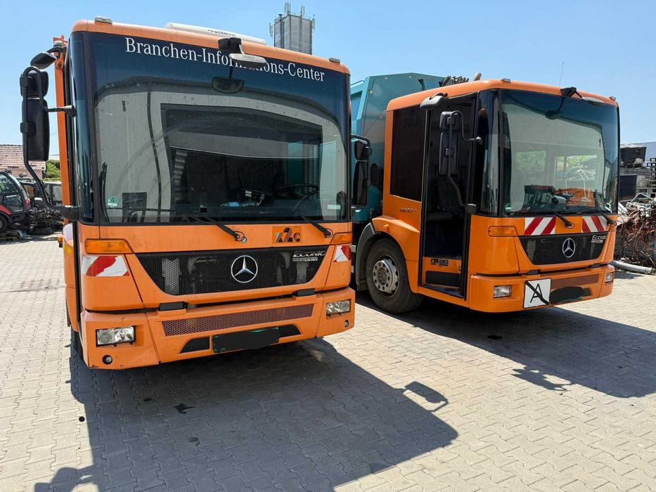 Autoutilitară Gunoieră MERCEDES BENZ ECONIC EURO 5 EEV