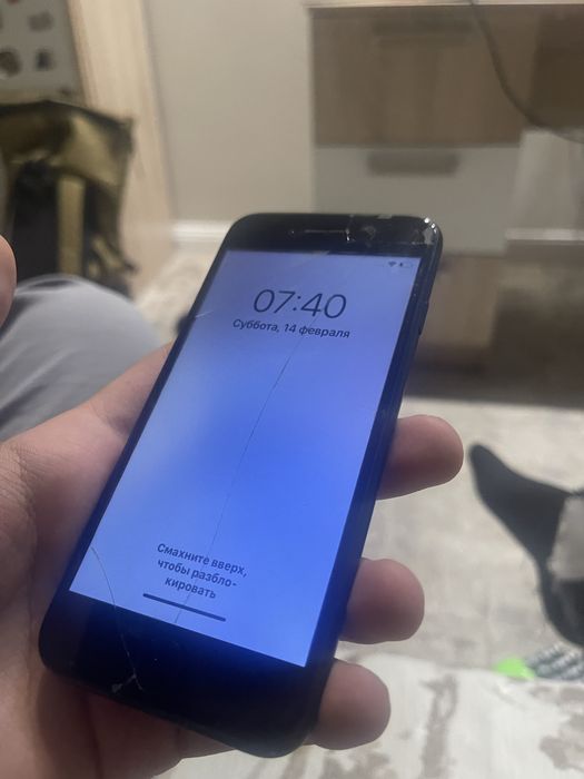 Продам телефон iphone 7