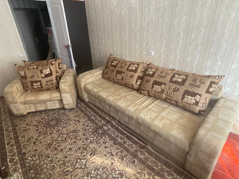 Диван+кресло б/у.