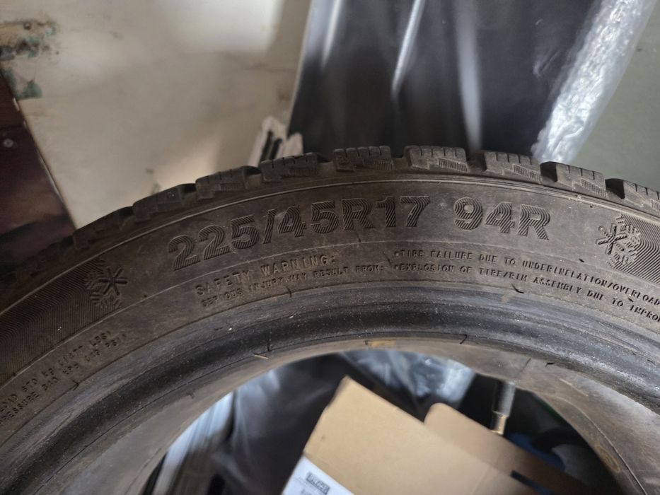 Отдам за фрукты обе