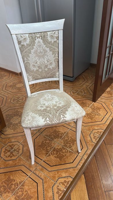 Продам стол со стульями