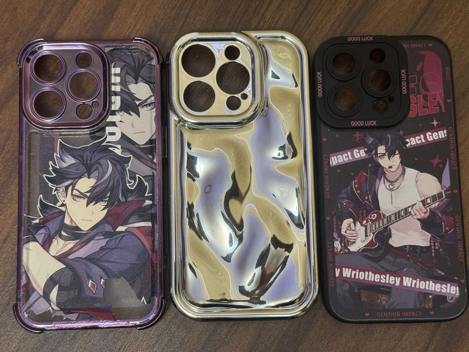 Чехлы на iphone 15 pro