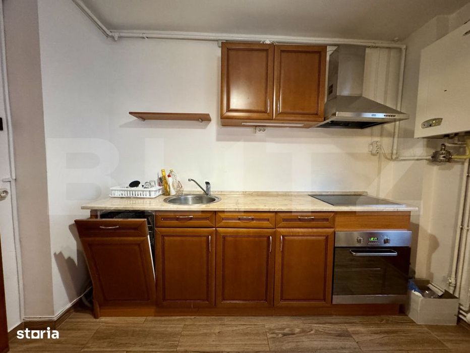 Apartament 3 camere, 82 mp, zona Poli 2