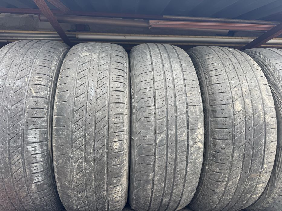 Всесезонные шины 225/65R17 среднего состояния
