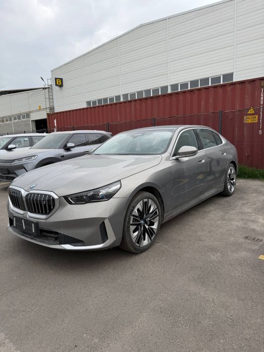 Bmw i5 35L dop opsiya