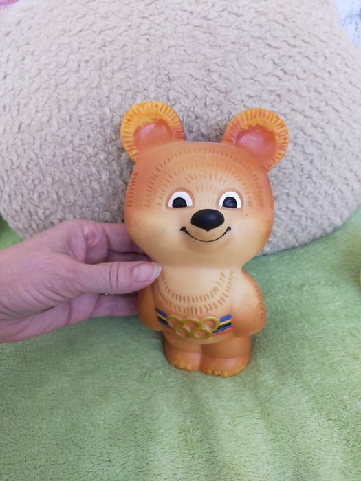 Продам Олимпийских Мишек-80.