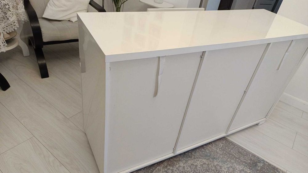 Comoda pentru televizor