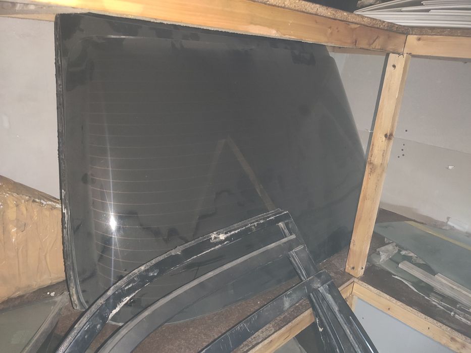 W210 задний лобовой