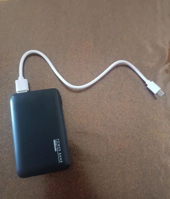 Външна батерия / Пауър банк 5000 mAh