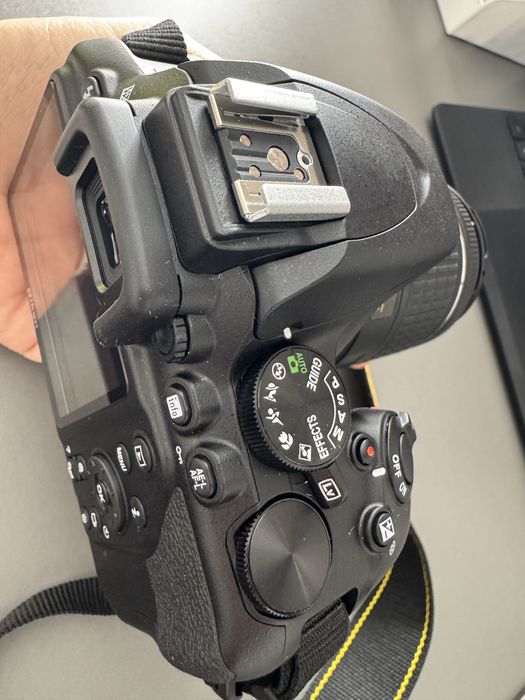 Aparat foto Nikon D3500