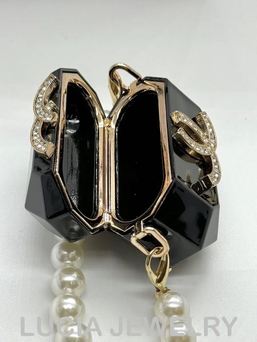 CHANEL чанта мини